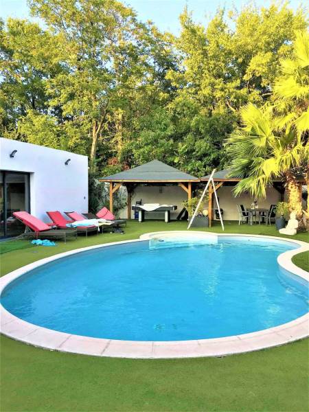 studio indépendant dans villa avec piscine