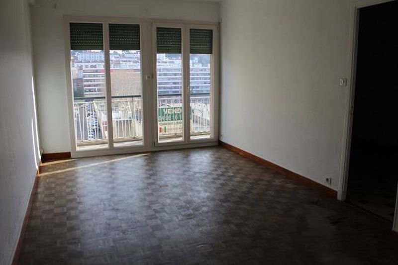 Appartement de Type 2 à la vente avec balcon et cave à Marseille 5ème
